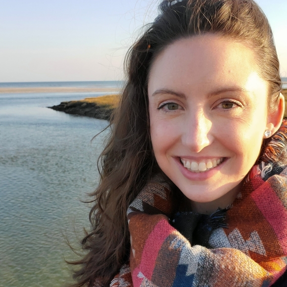 Meet your Posher, Kaley - Picture 2 of 2